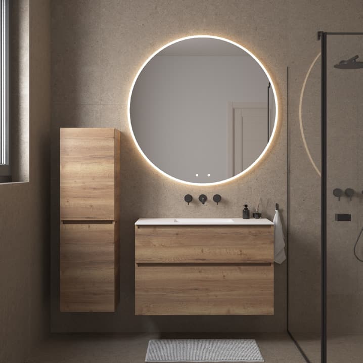 Warme badkamer met Dzignstone wastafel op eiken meubel